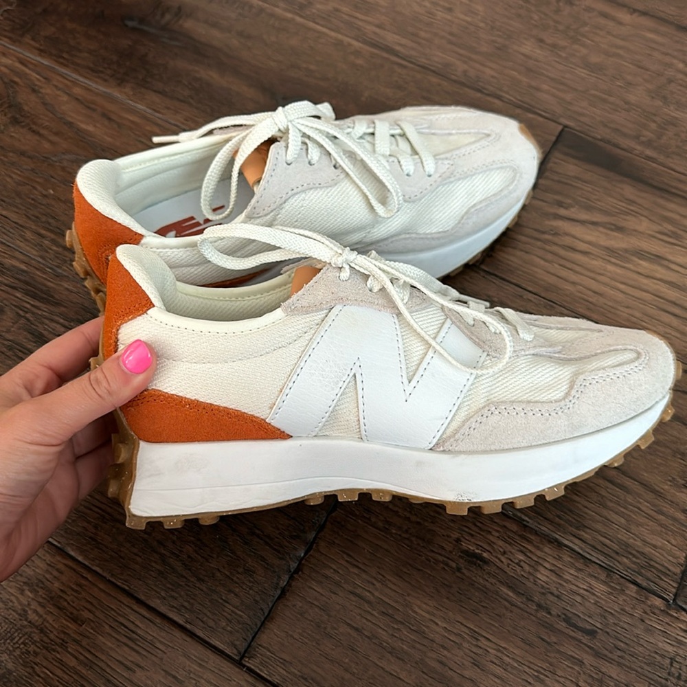 New Balance Classics 327